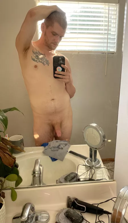 Showering then gayming ;) need a duos partner or even a squad 🤤🤤