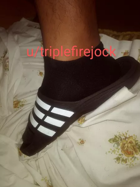 Size 12 UA no show my slide before bed. Wore it all day long.