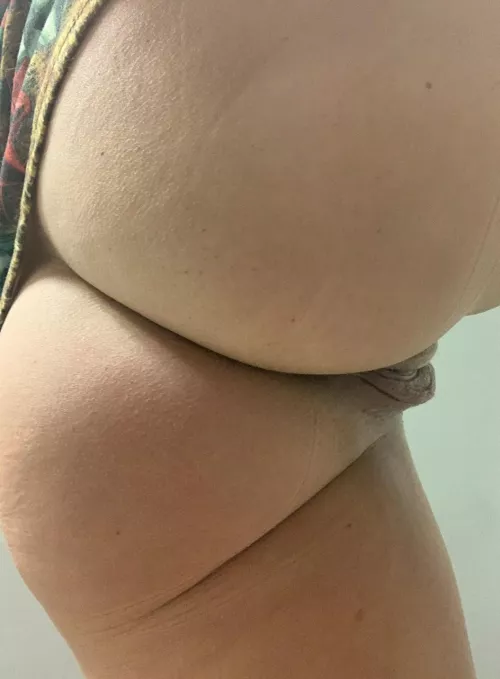 Slap it, lick it, bite it 😈