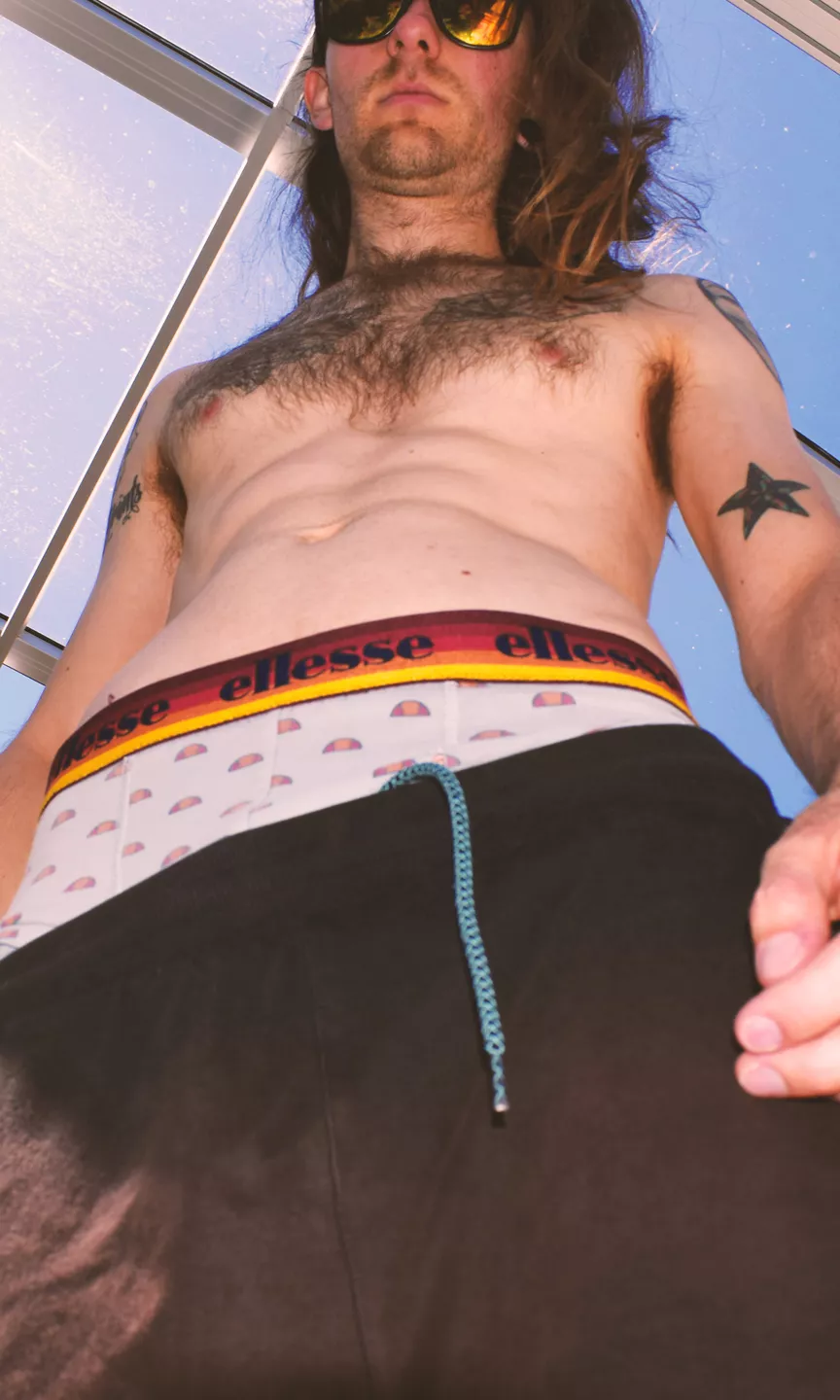 Slim, Toned, Tattooed, Kink & 420 friendly 🏳️‍🌈, 300+ posts 📸Send requests 🤗 Be sure to engage 👍 Cheap promos on my free just get in touch💯