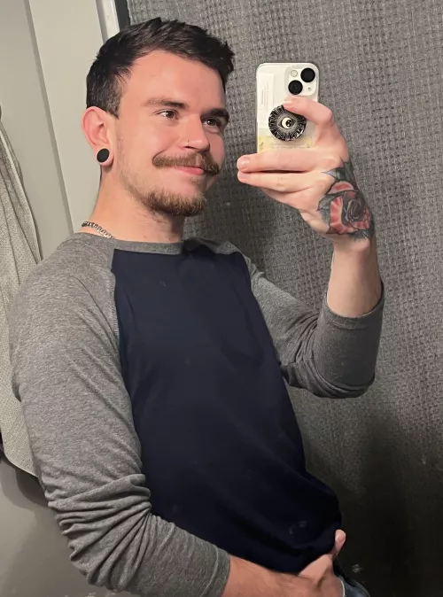 so I might be a college bro soon 😝 so excited & nervous to further my education (sorry my mirror is DESGUSTANG)