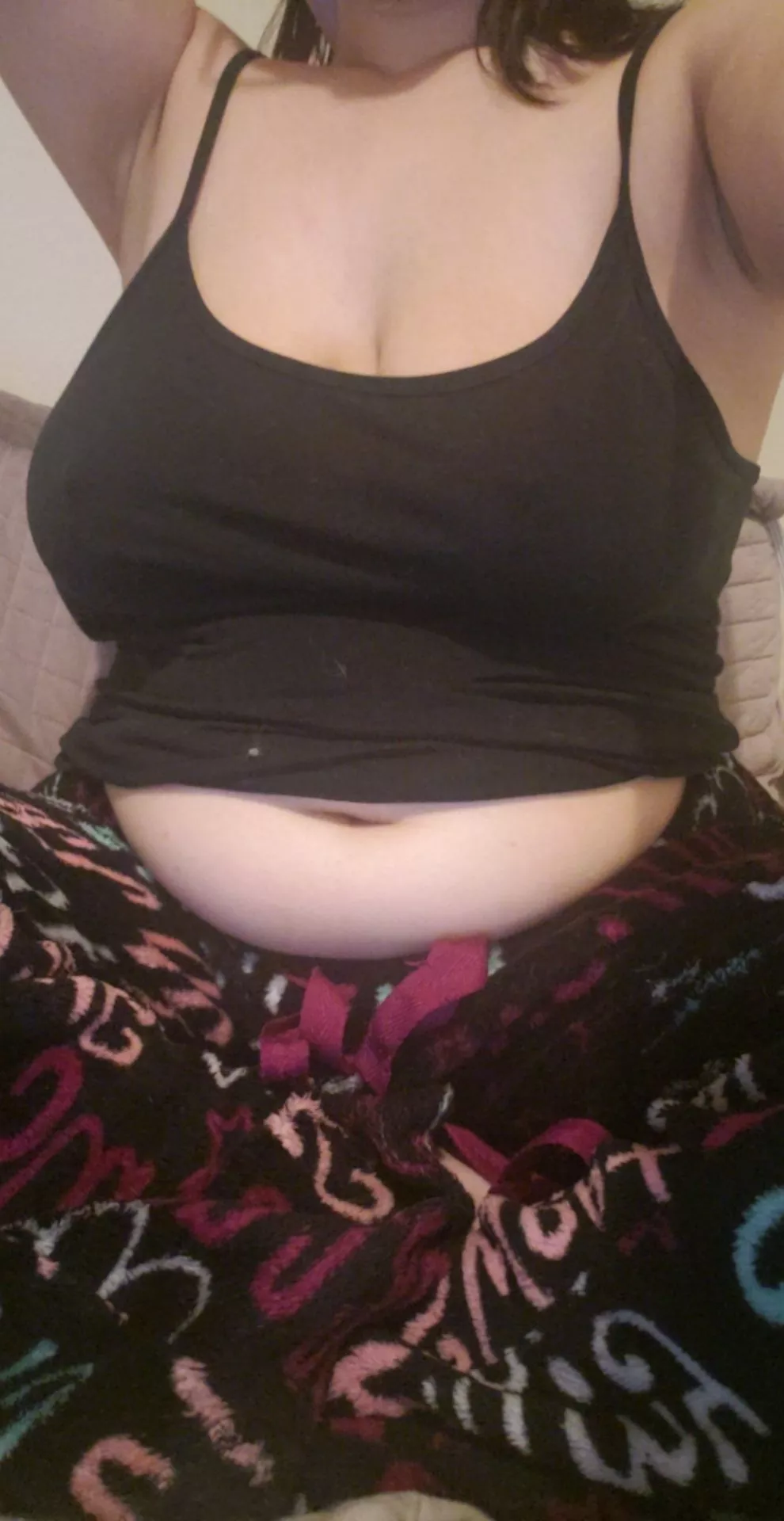 Soft tummy after dinner 😋