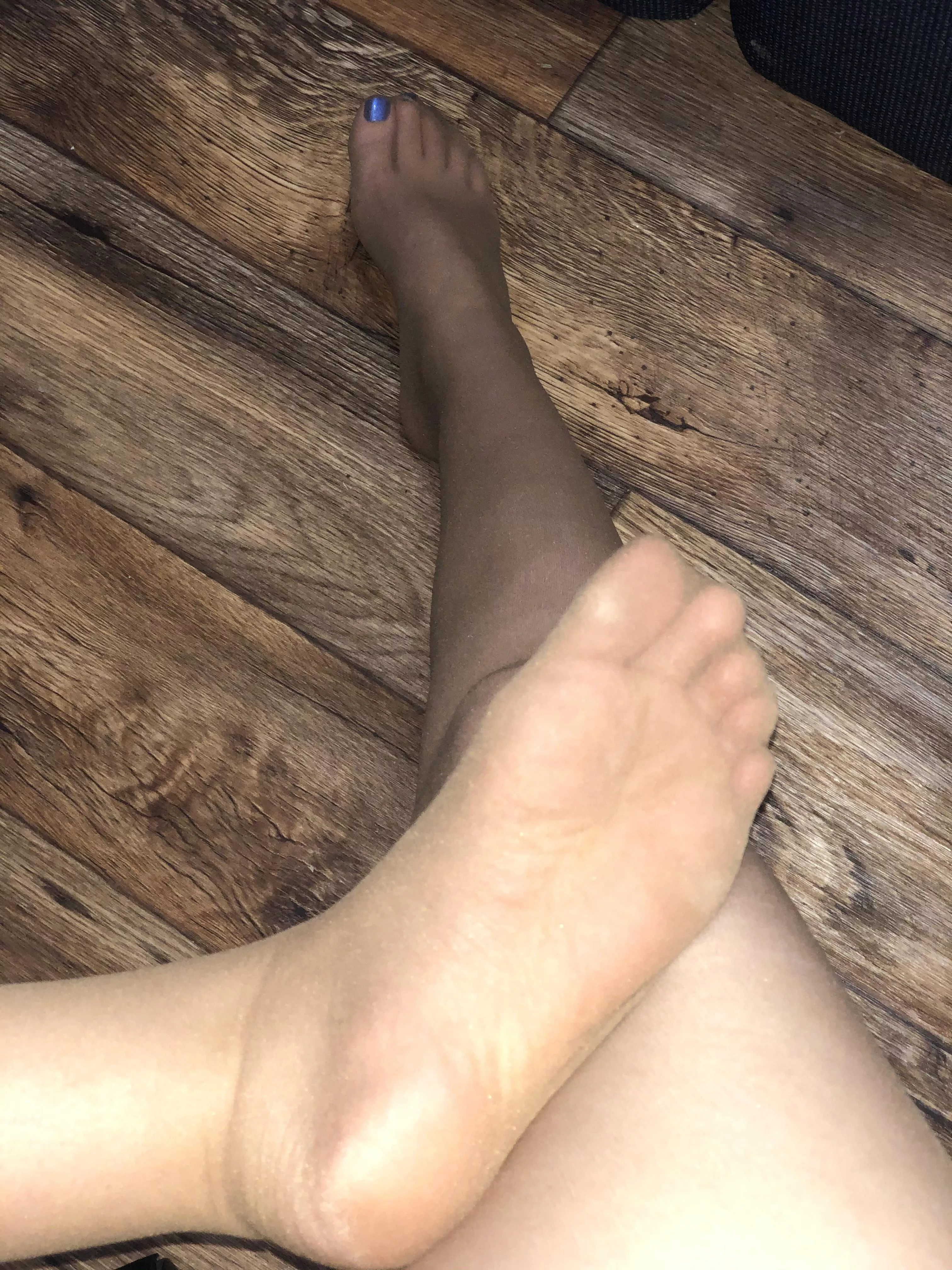 Soles in pantyhose? 😍