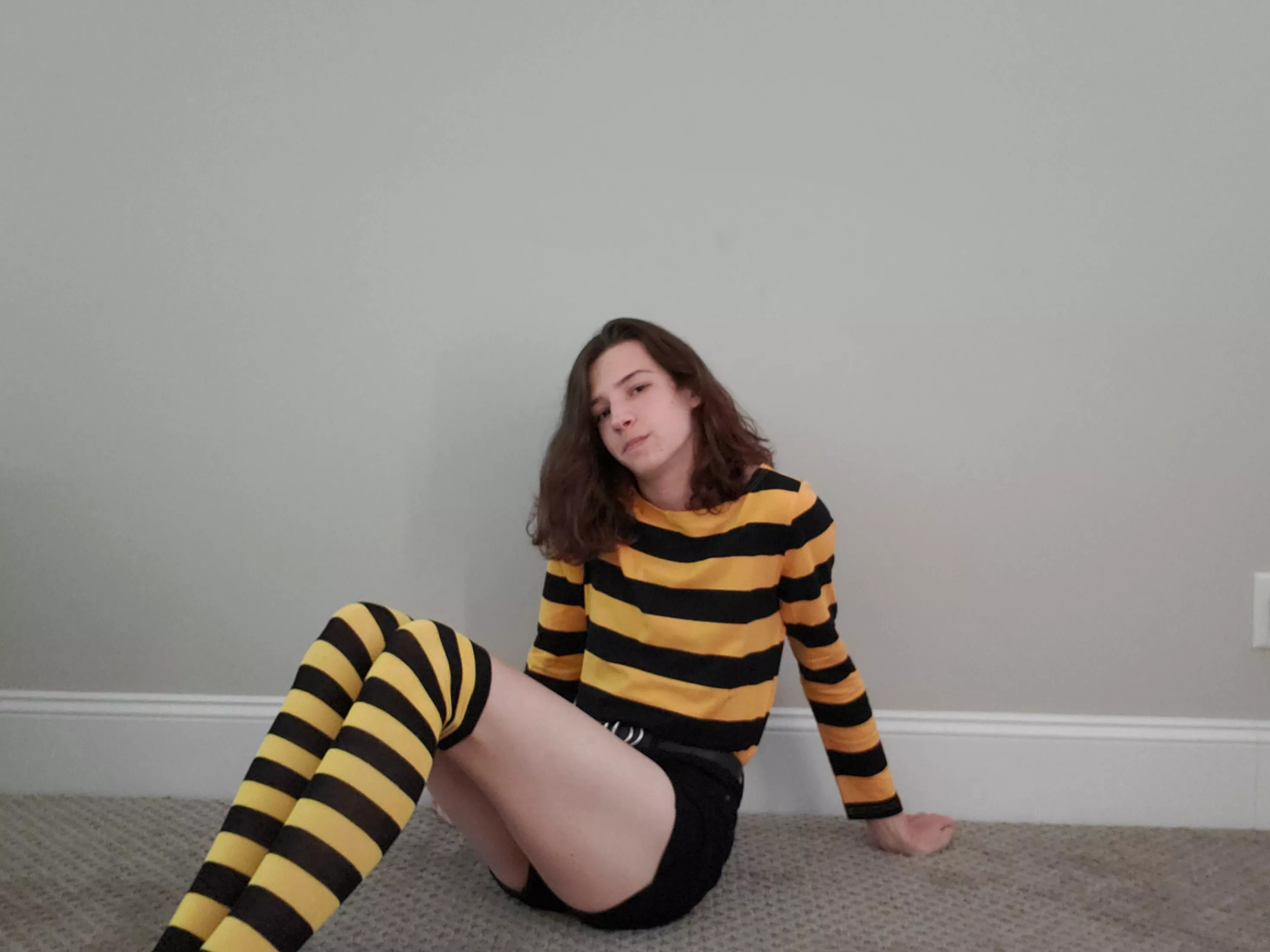 Someone inspired me with a bee themed outfit so here I am. No makeup though cuz I'm lazy. Enjoy my ugliness.