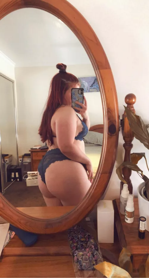 Someone should be behind me 😘