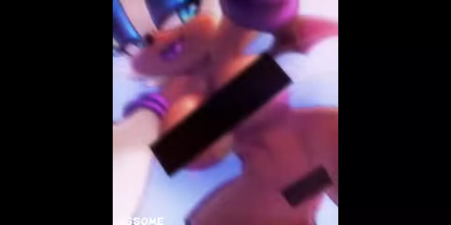 Sonic naked questions #1:What would you do if you enter your house late at night and see Rouge completely naked?