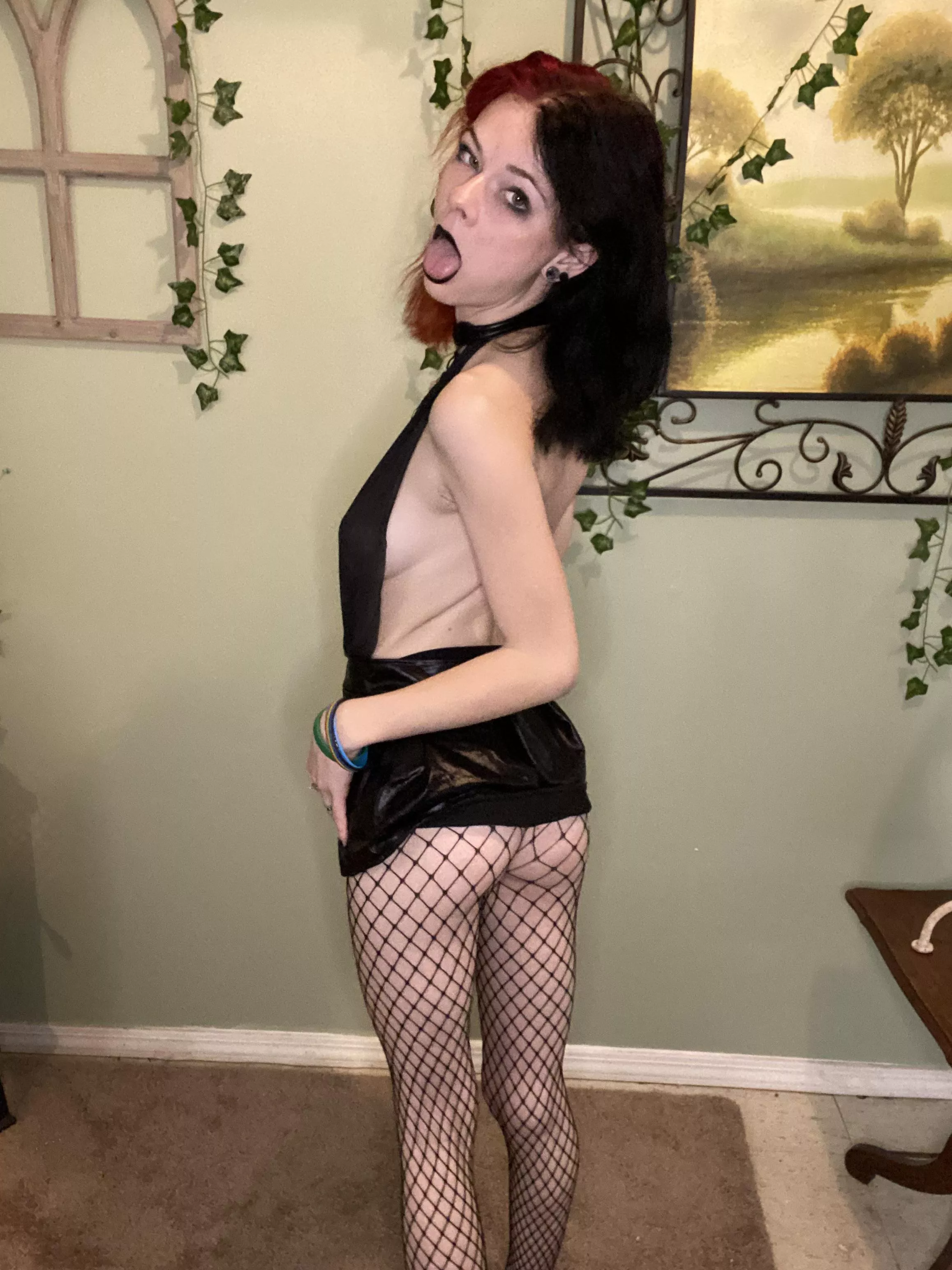 Spank me 🖤