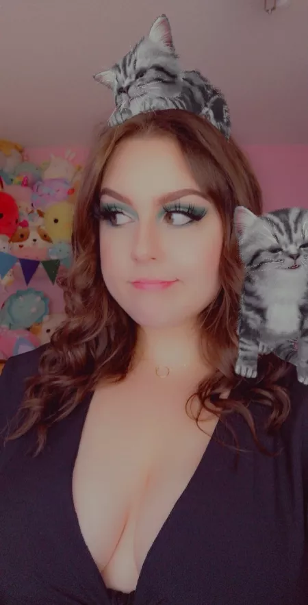 squishmallows, princess makeup, and kitten filter 😻💕