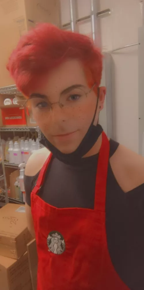 Starbucks femboy! What's your order?