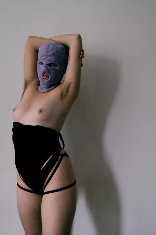 started to grow out my hair, how do you like it?