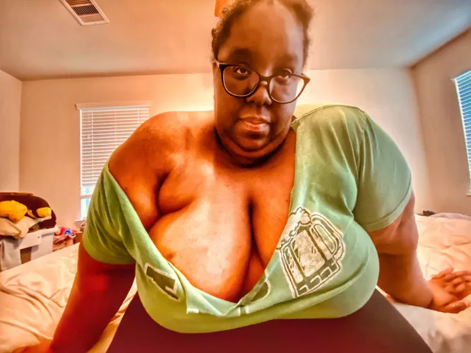 Still my lucky shirt 😈 happy Monday 😊