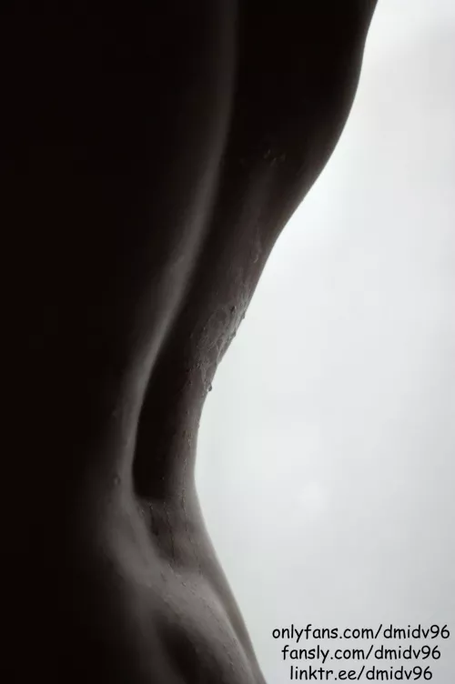 Still wet from shower 😳