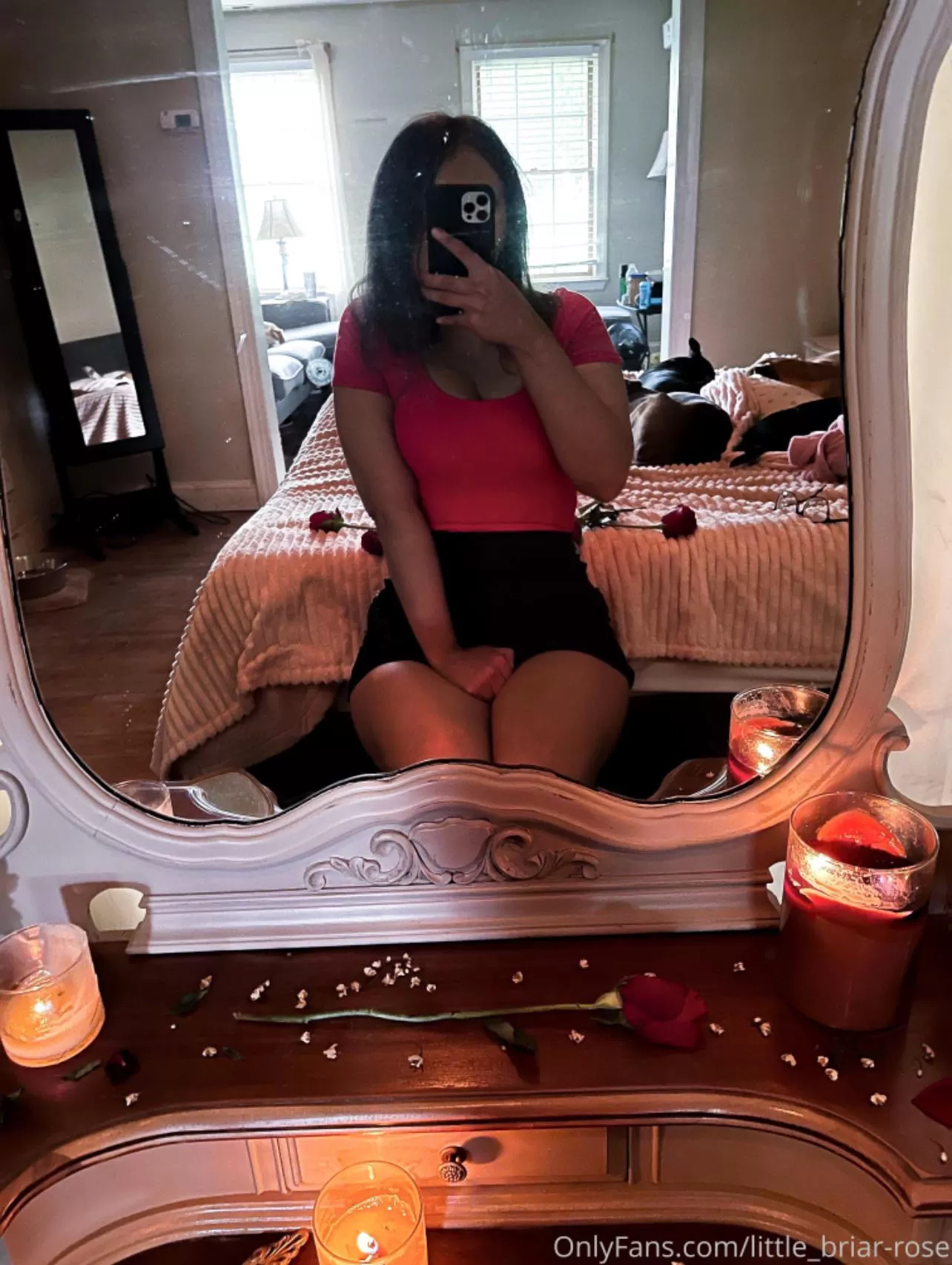 SUB to my onlyfans and we can GENUINELY CONNECT 🤔✌️🥰🤞🙈🥀🌹💋