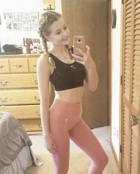 Such a cute yet hot lady.