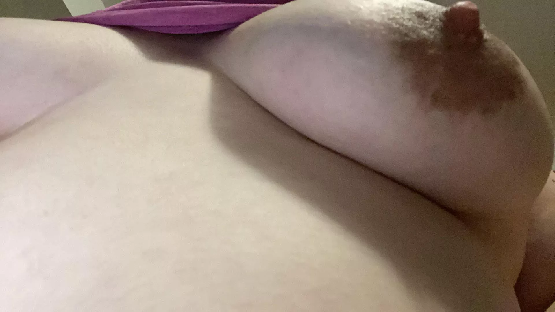 Suck this udder until it’s sore and you get it purple. 28 years old