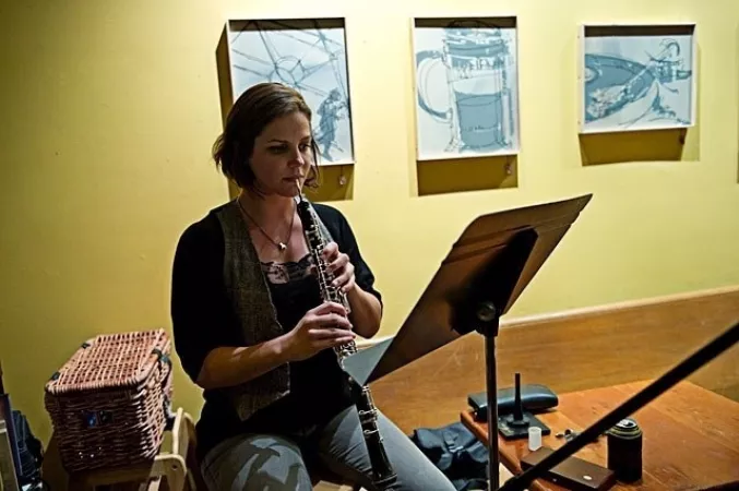 Super talented Bobbi