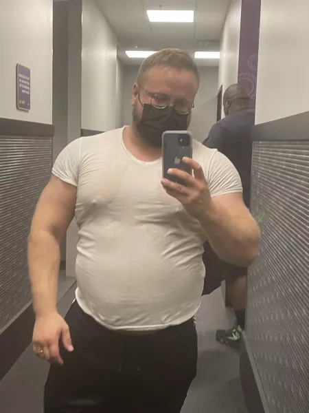 Sweat thru my shirt every workout 🥵