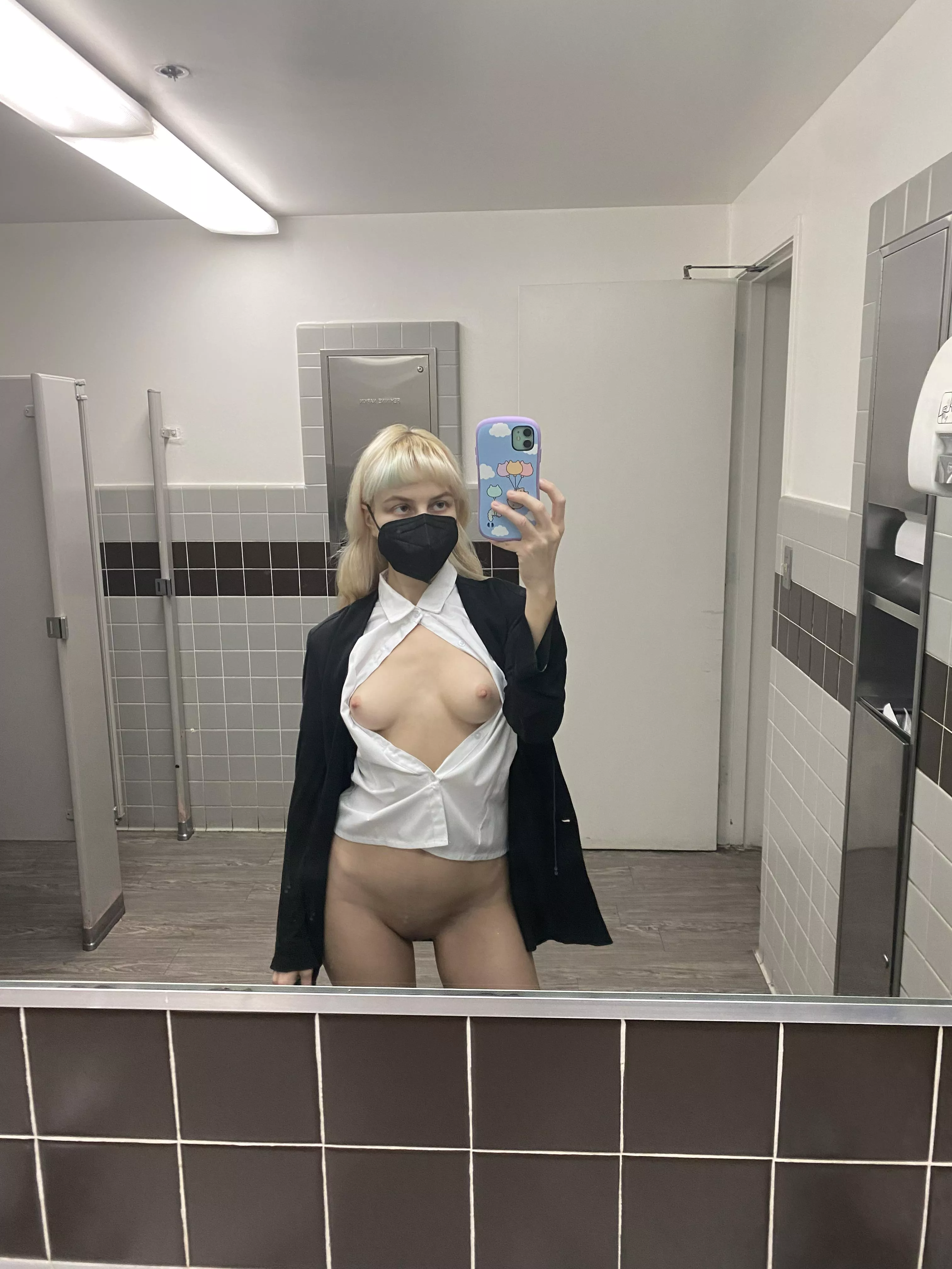 taking a break [f]or my mental health, i hope i can help you unwind too 💕