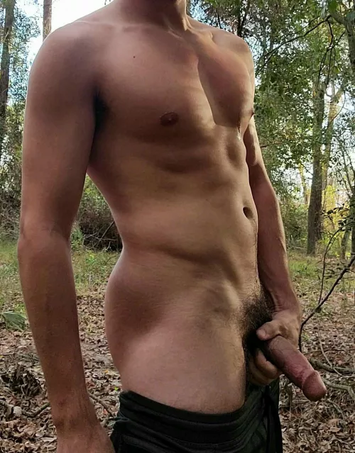 Taking advantage of that golden hour light 😏