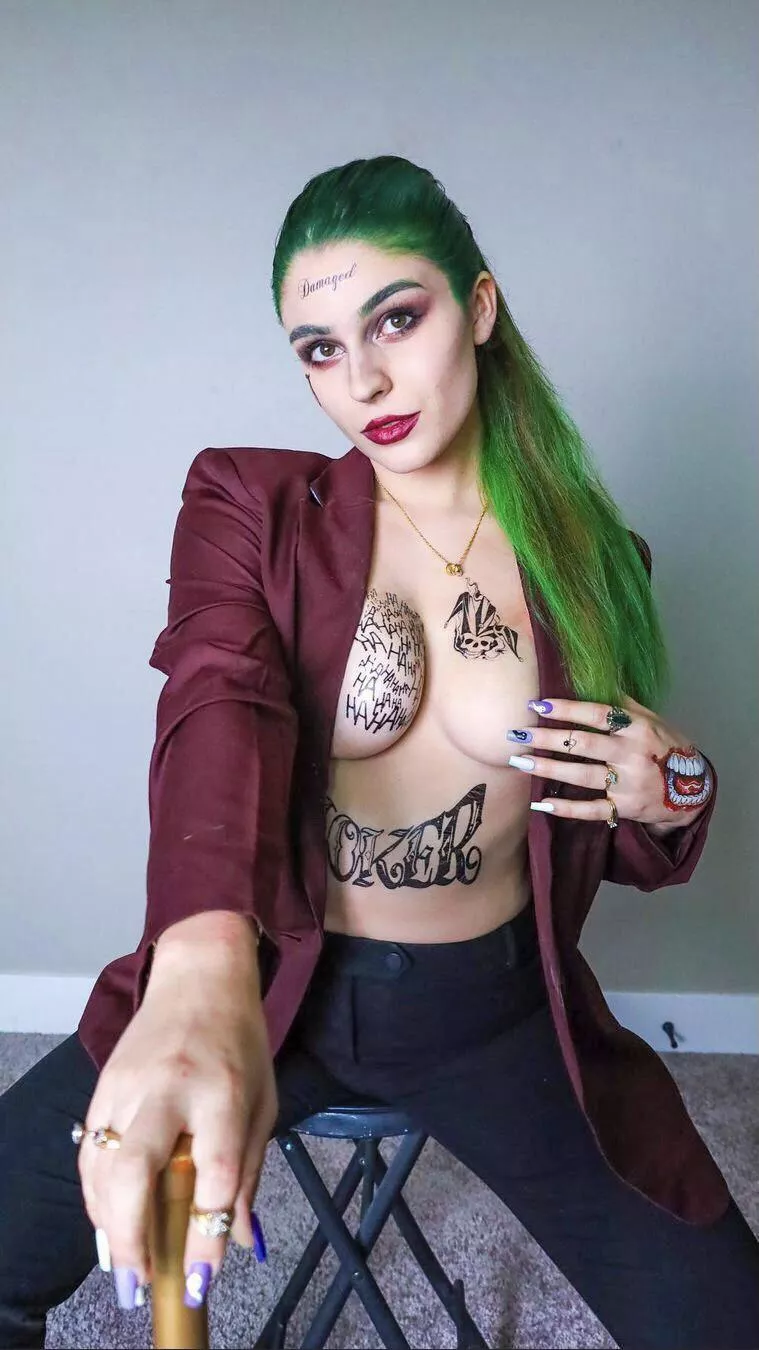 Taya Miller 🃏