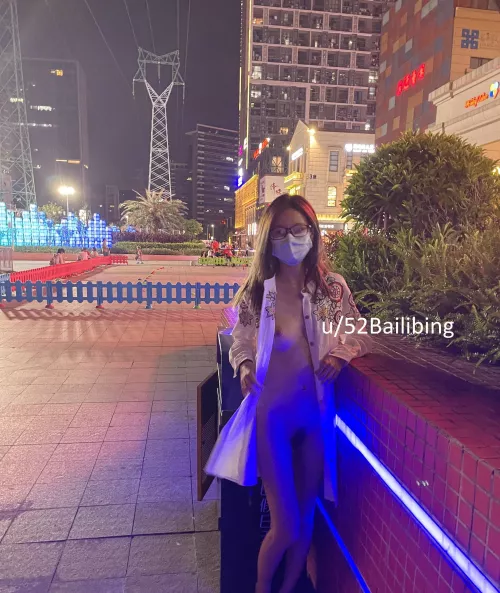 Teasing around the city [f]