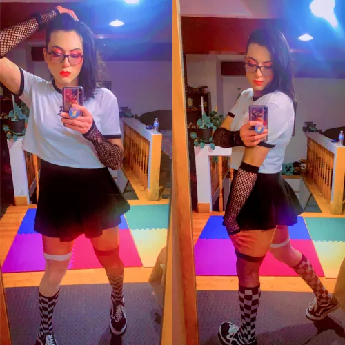 Thank you everyone for the love on my last post 🥺💖 I hope I can inspire more of you cuties to embrace your feminine side. You are all ridiculously beautiful ✨ ✧ ♡ (*˘︶˘*)♡ ✧。