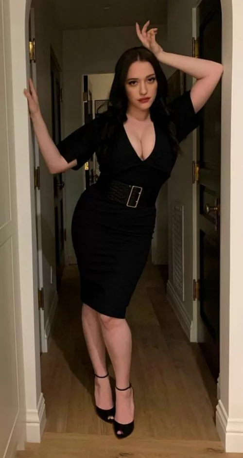 The curves of Kat Dennings