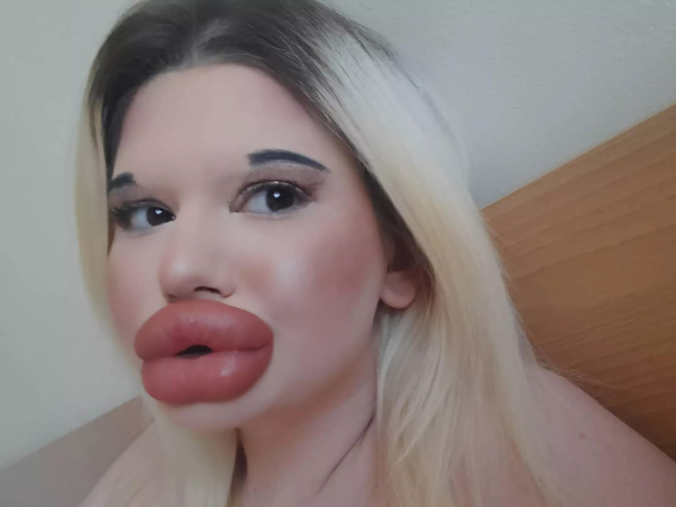 The gigantic lips of Andrea