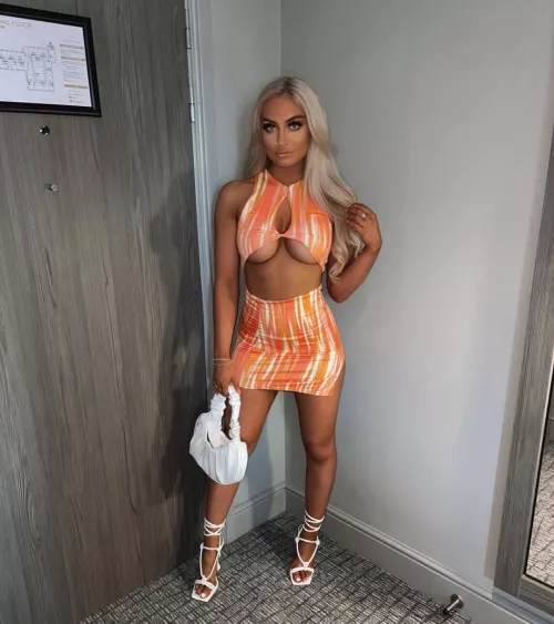 The ring through the nose finishes her off perfectly!