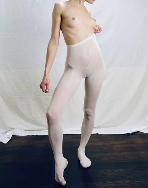 These tights feel amazing ❤️ I want to know how they make you feel ❤️