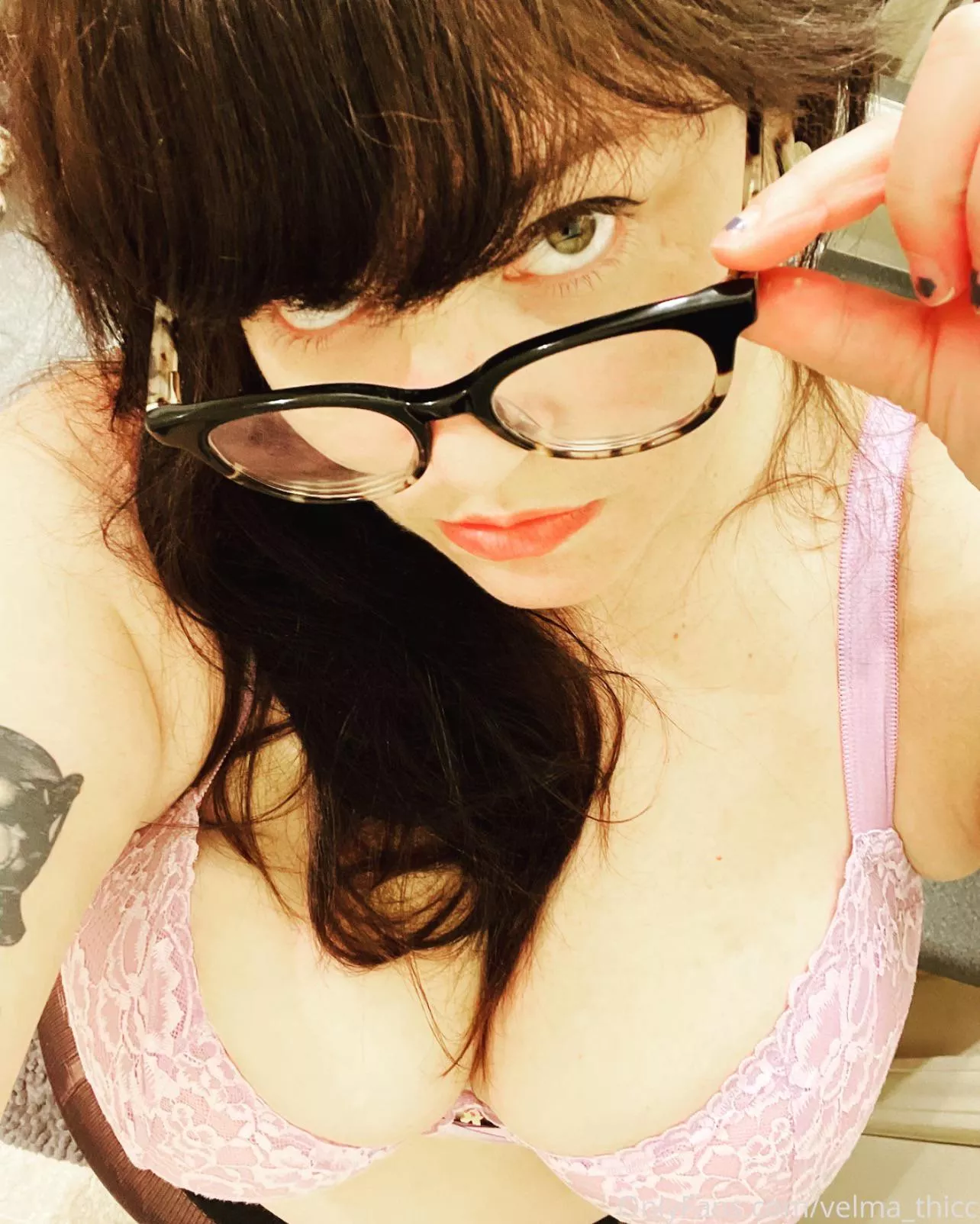 Thicc local librarian here. I can help you locate books on breeding. 😈💦🖤