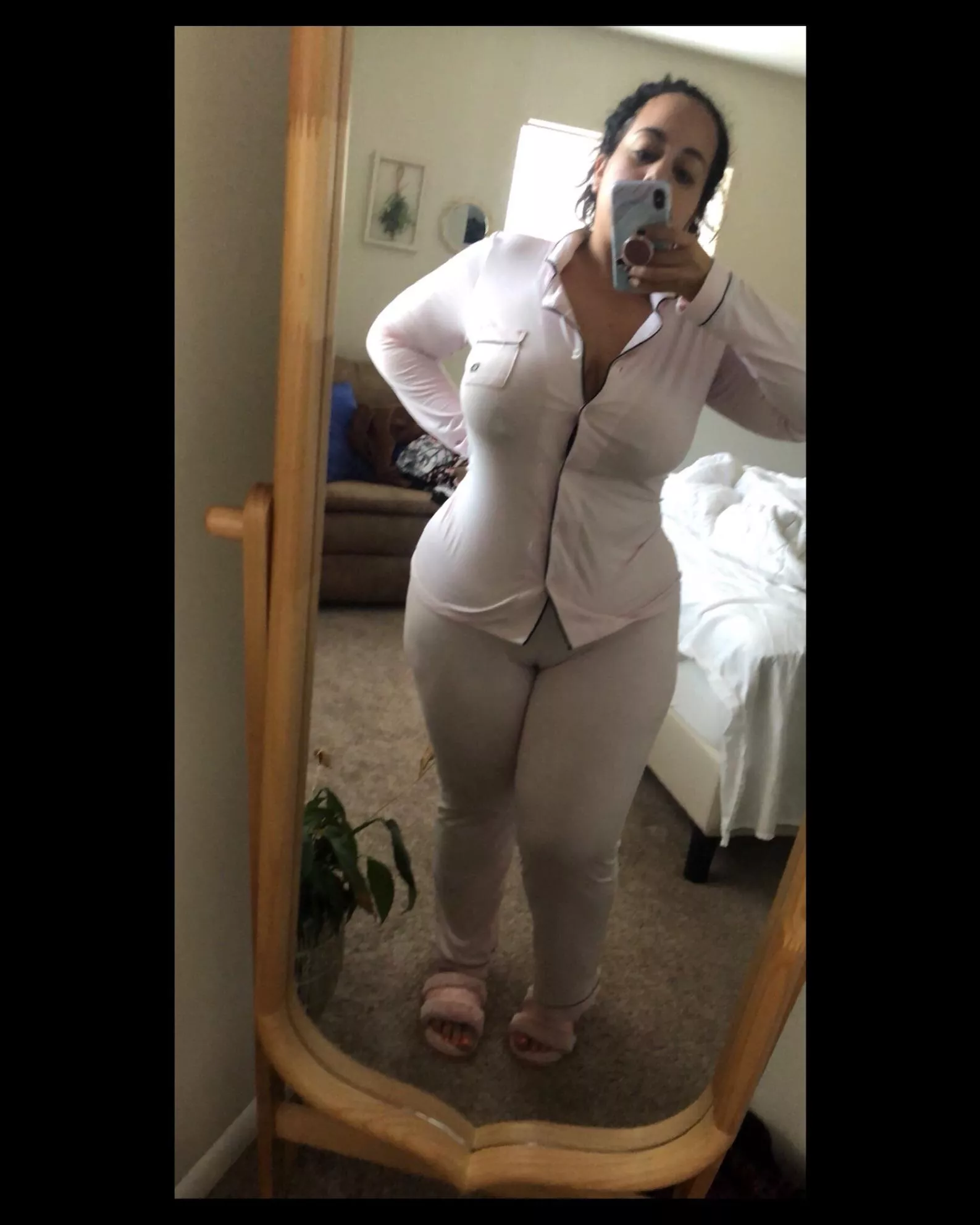 Thick Egyptian woman with a fat 🐫cameltoe how ironic 😈