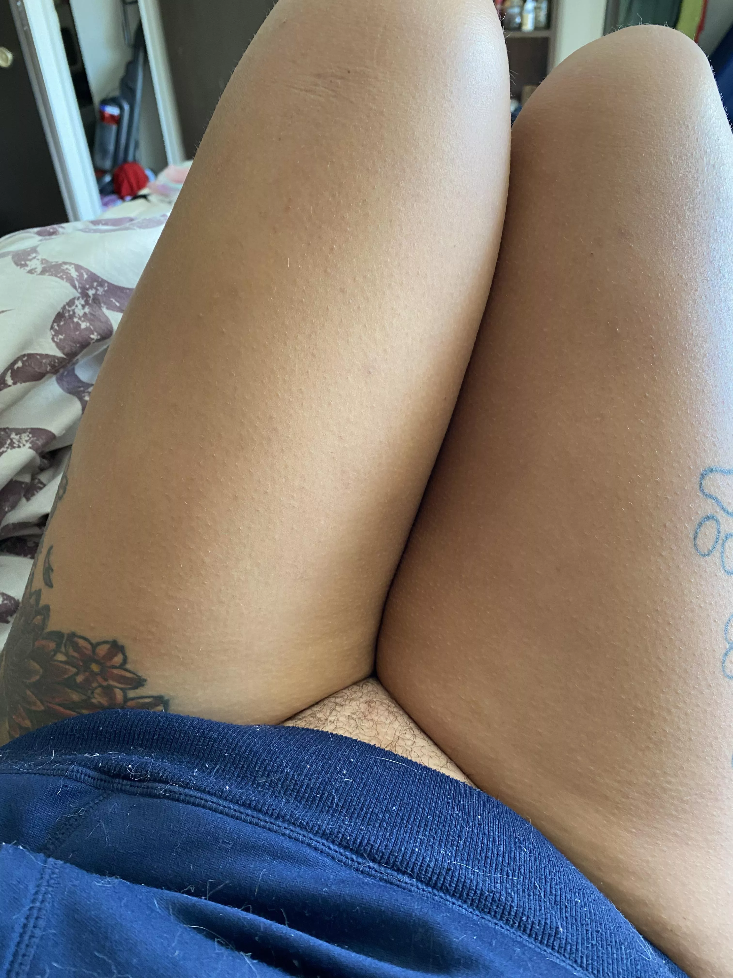 Thick thighs juicy pie🤤💕