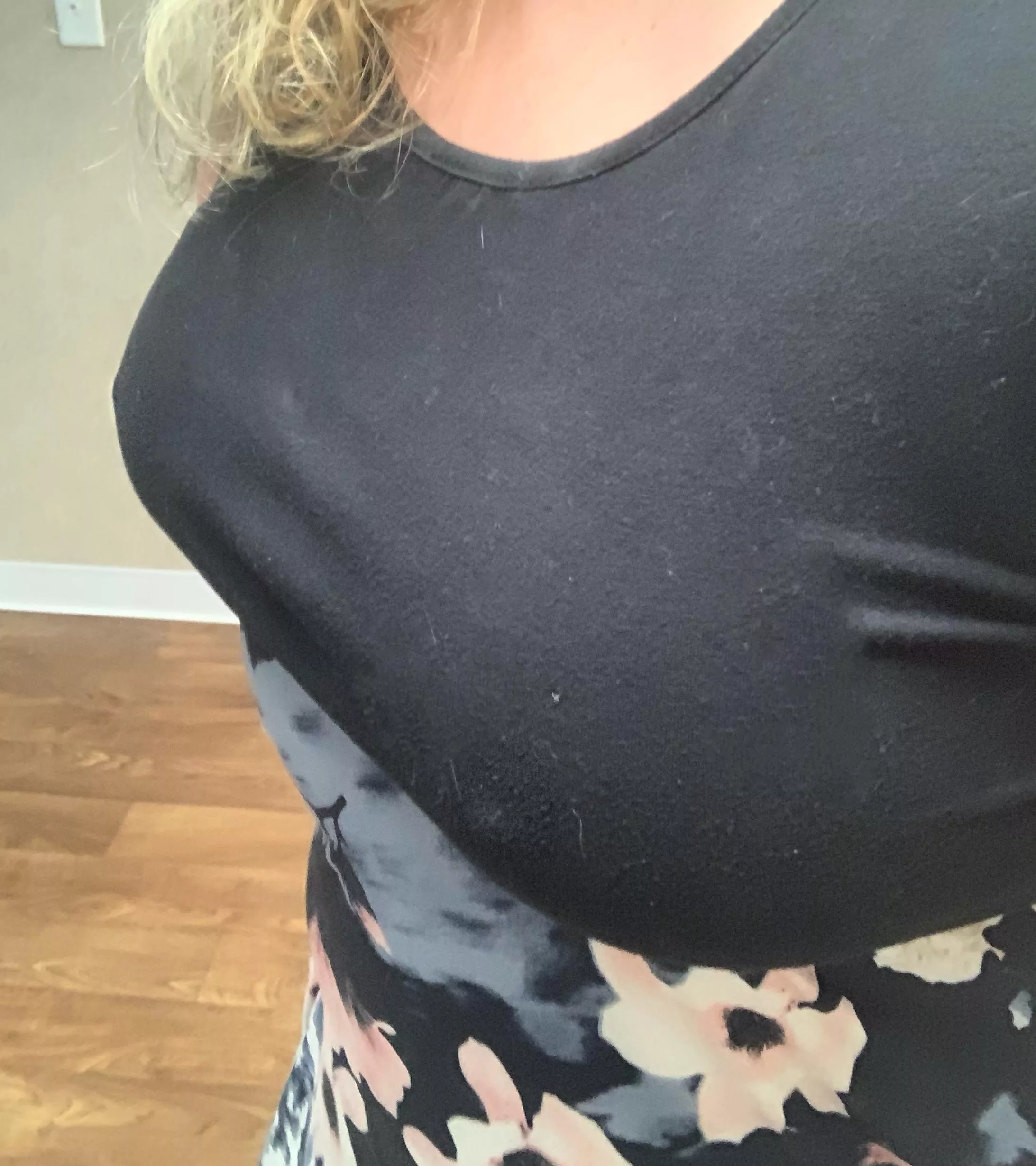 Think the girls are saying it’s time to turn the AC off, dontcha think? 34[F]