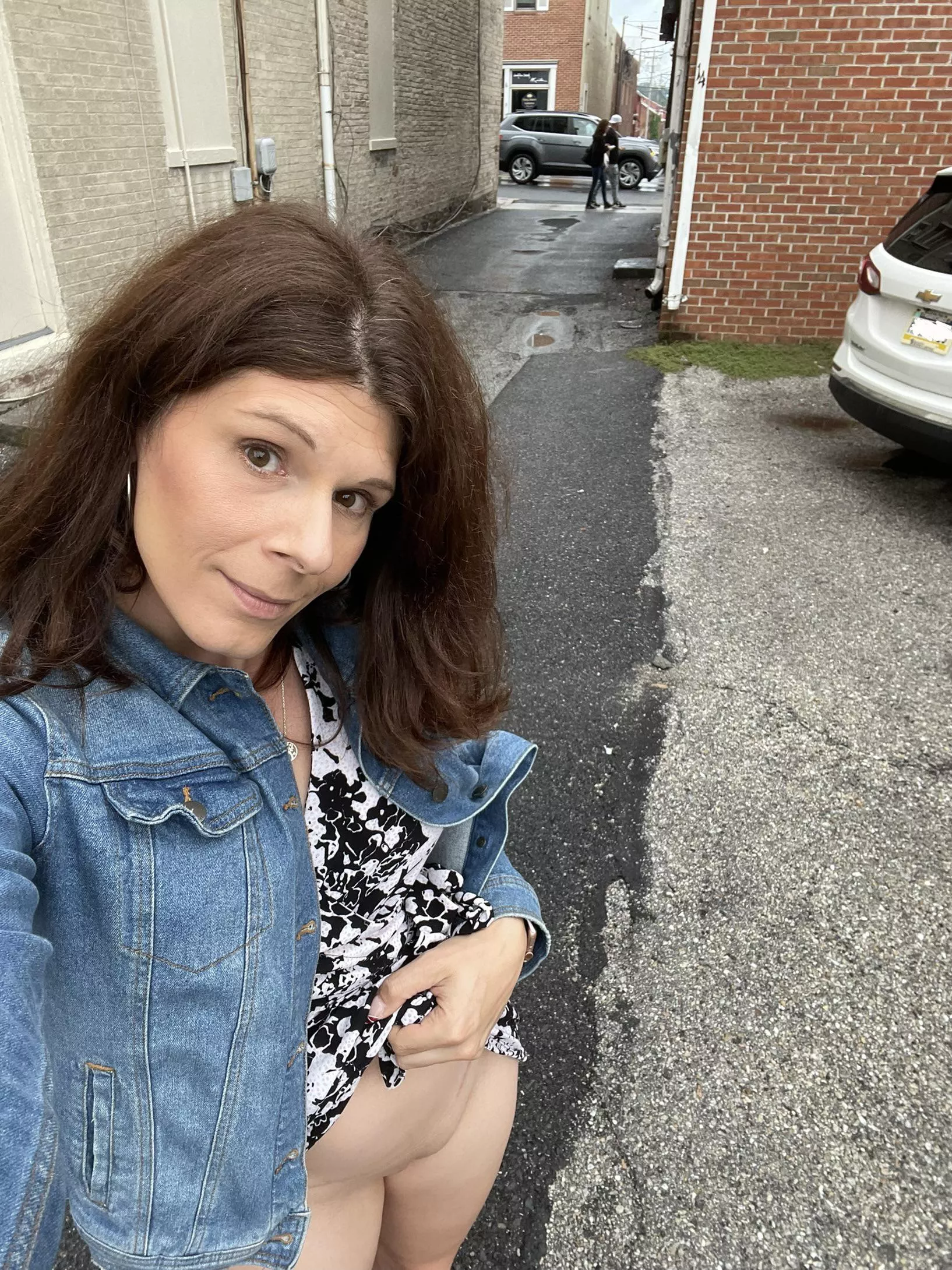 This is what happens when I take a stroll (39F) This is what happens when I take a stroll (39F)