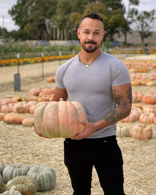 This place has the cutest pumpkins 💕🥺💕