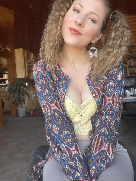 This shirt makes my hippie heart happy 😊