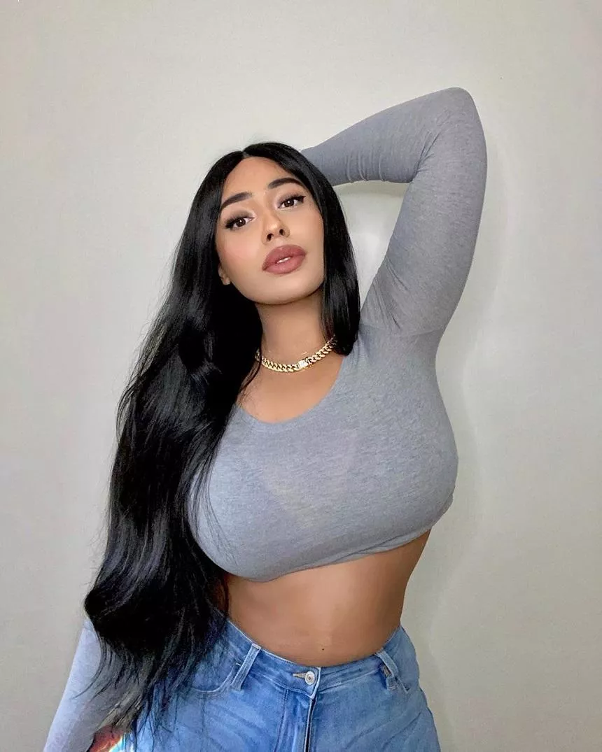 Tight shirt