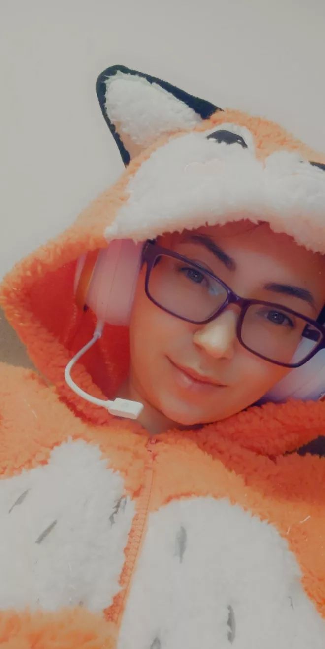 Time to stream 🙈🧸