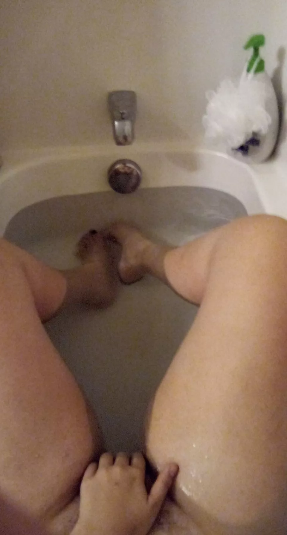 Toe curling fun in the bath