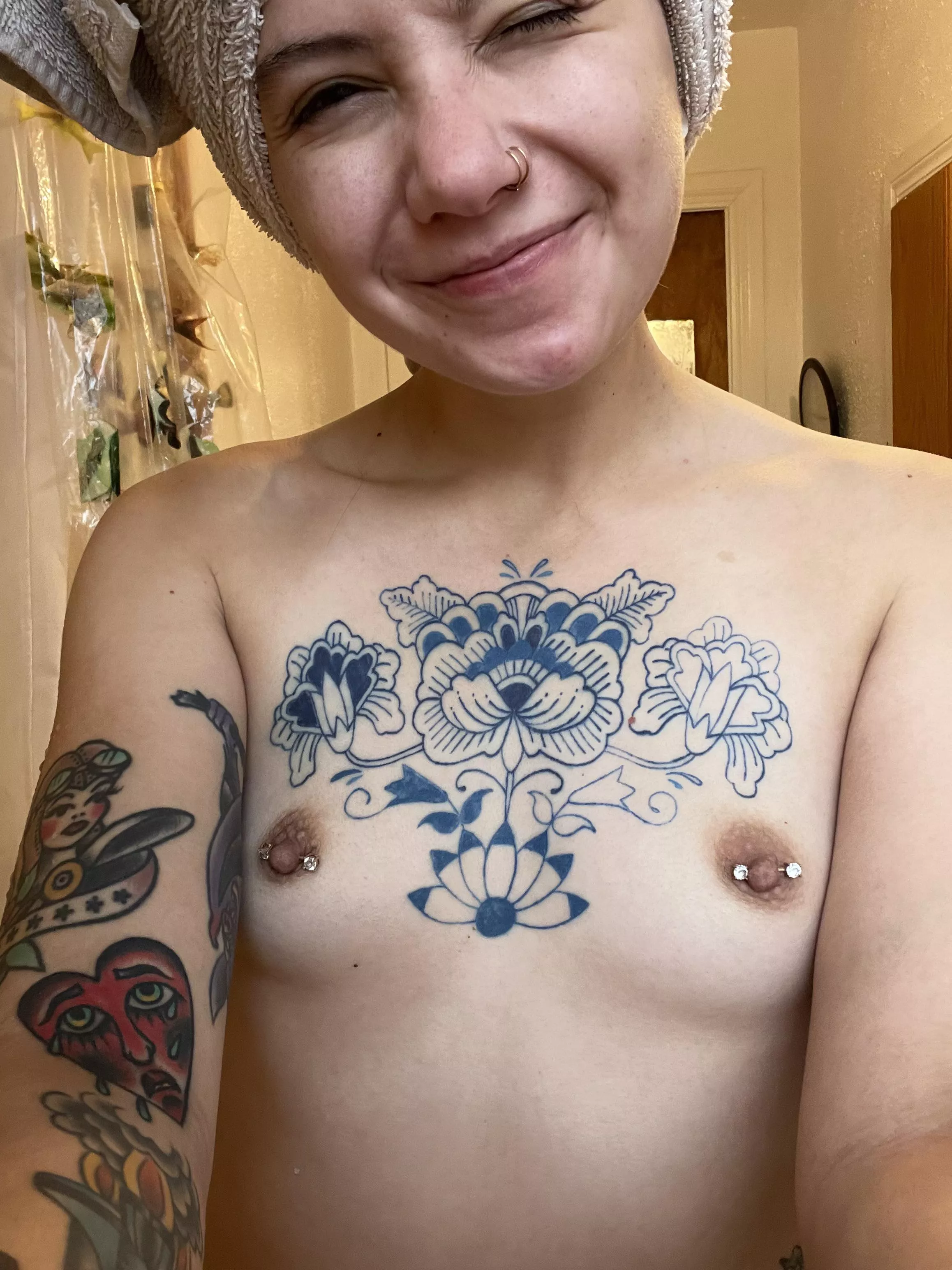 Took a shower and couldn’t pass up the opportunity to share my tits