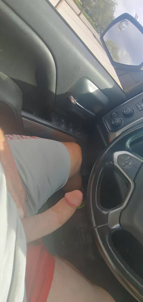 Tuttle mall in Dublin Ohio near BJ's grill. Thinking about how cool it would be to make this a weekly thing. 12 lunch, be there ladies and gents