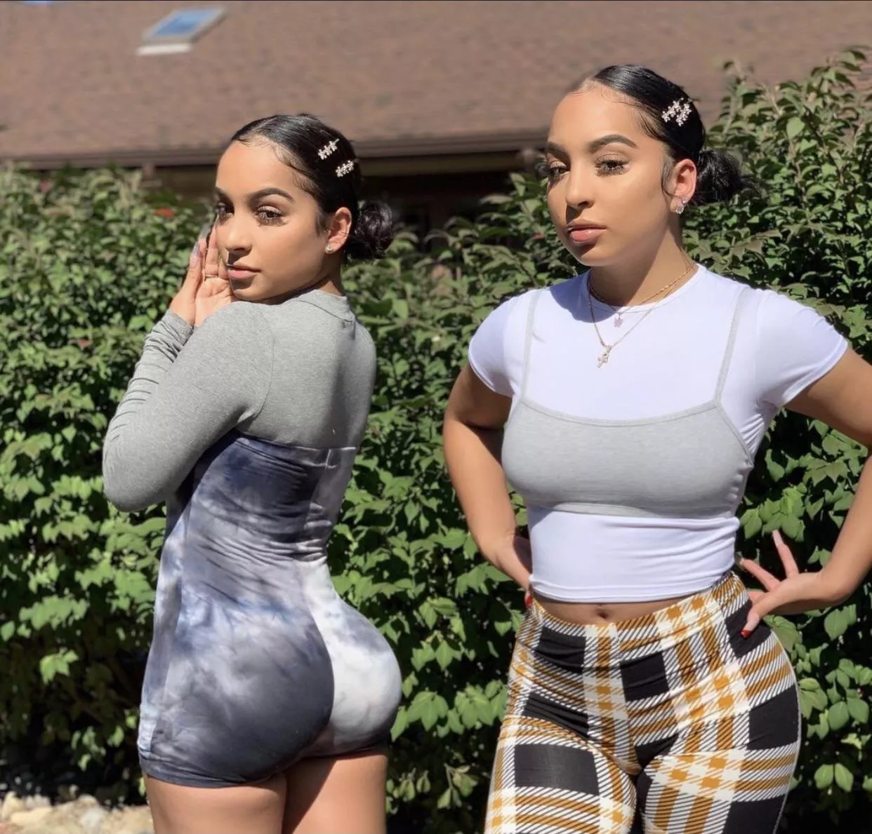 Twins[2]