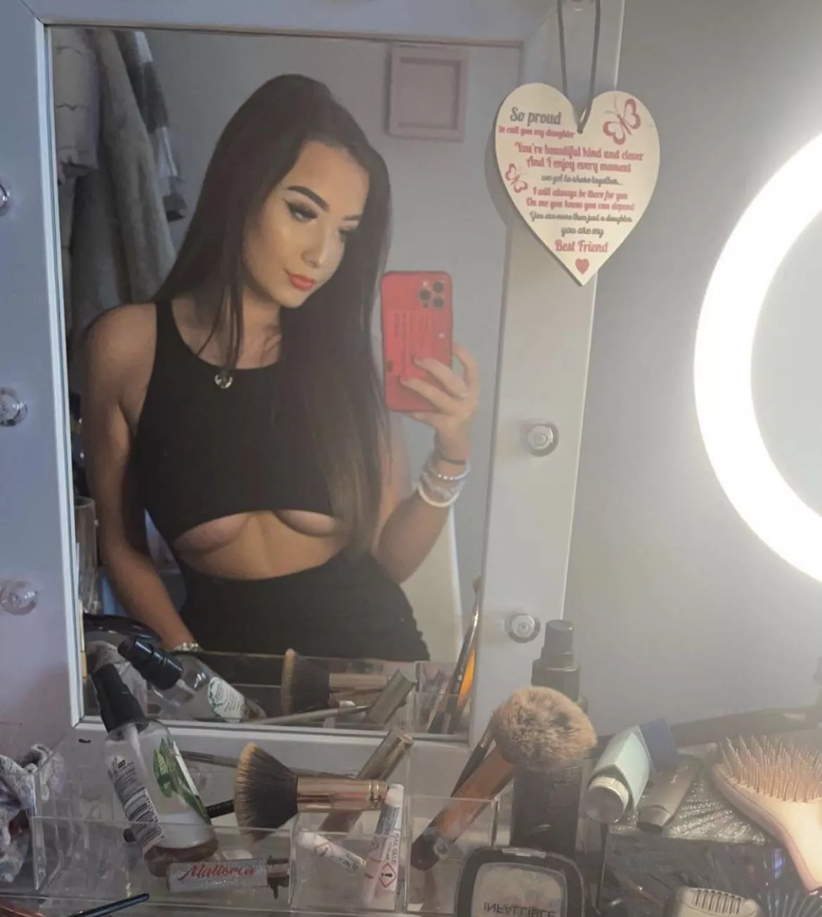 Under boob