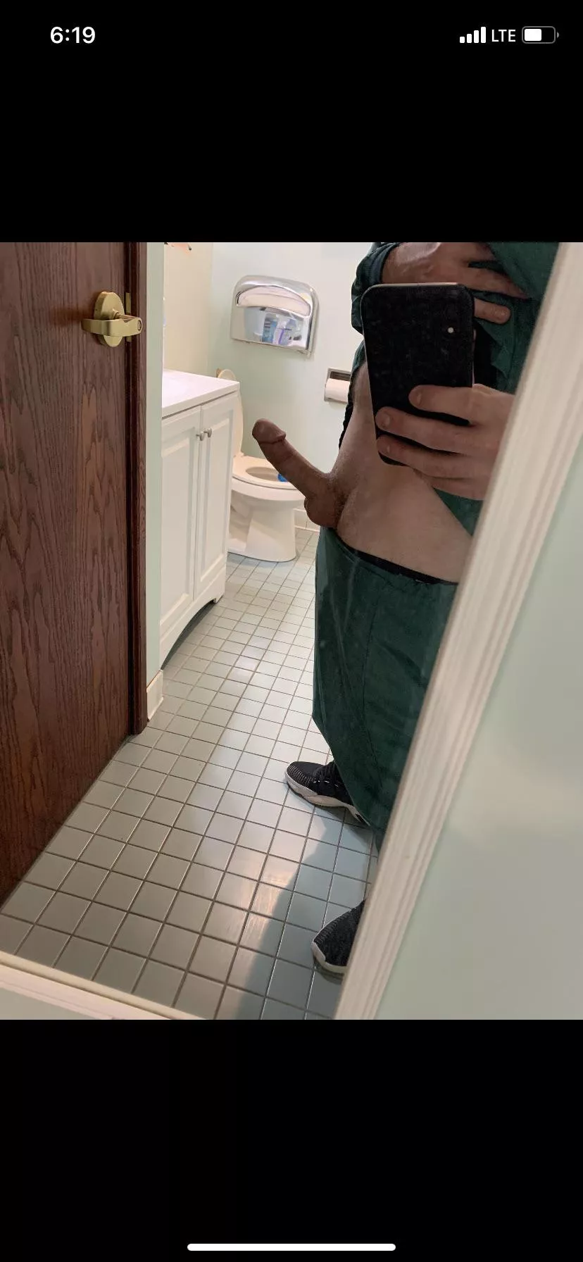Upvote, and I’ll blow you in the bathroom 🤤