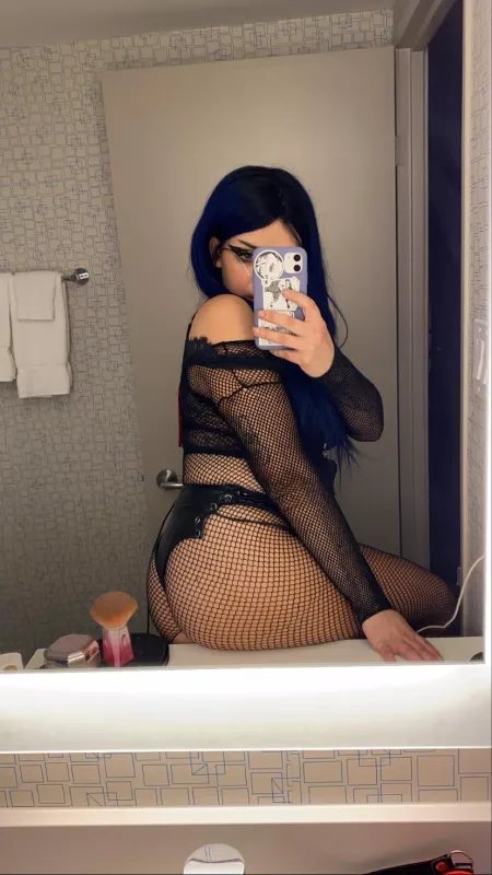 ur big booty goth bitch 😈⛓