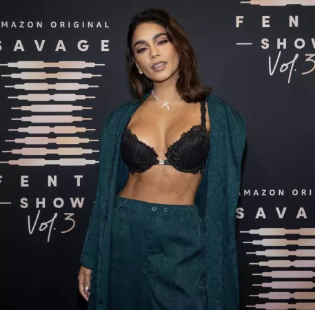 Vanessa Hudgens looking amazing as ever.. 🔥