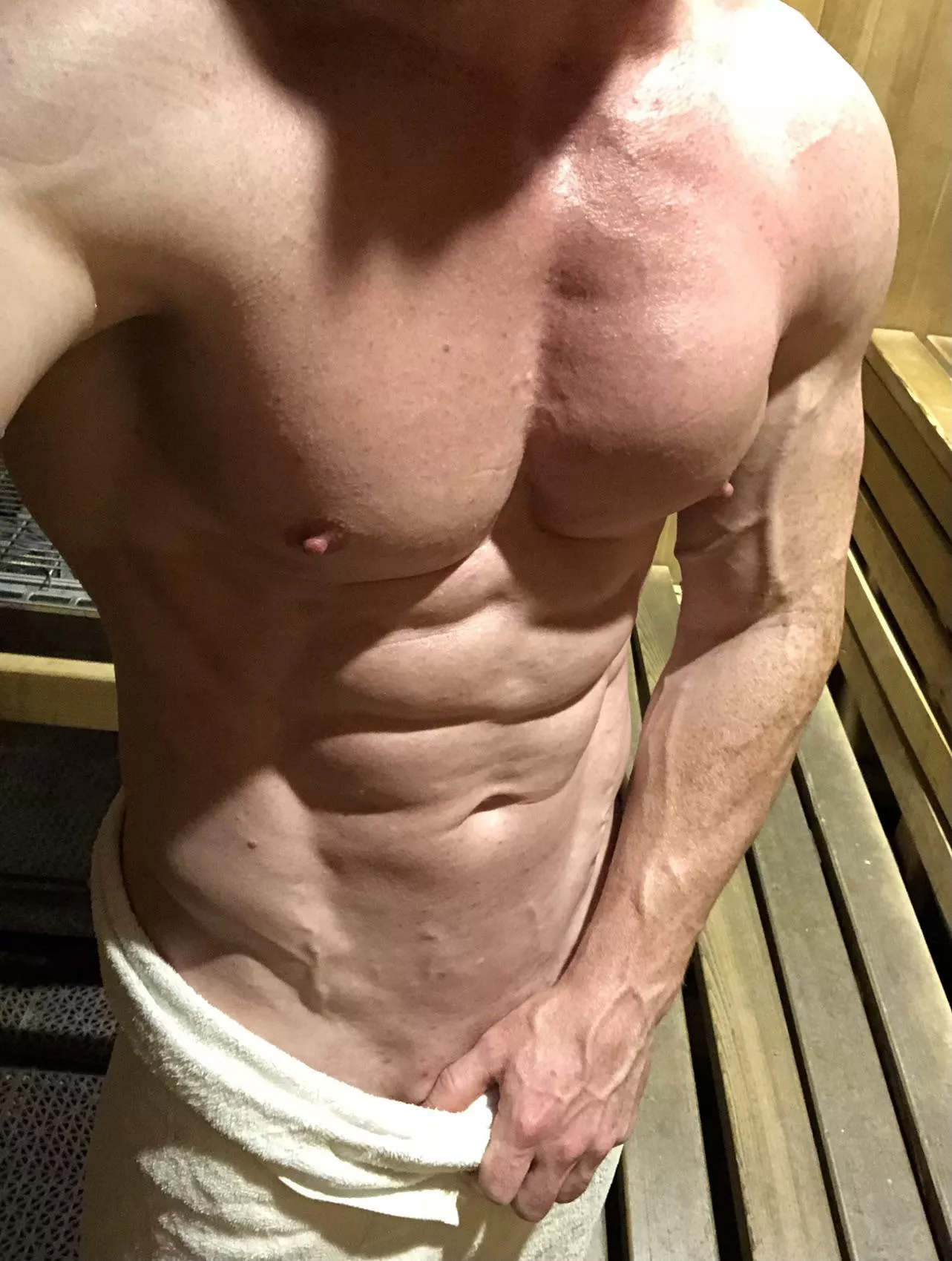 Veins-a-Popping in the sauna