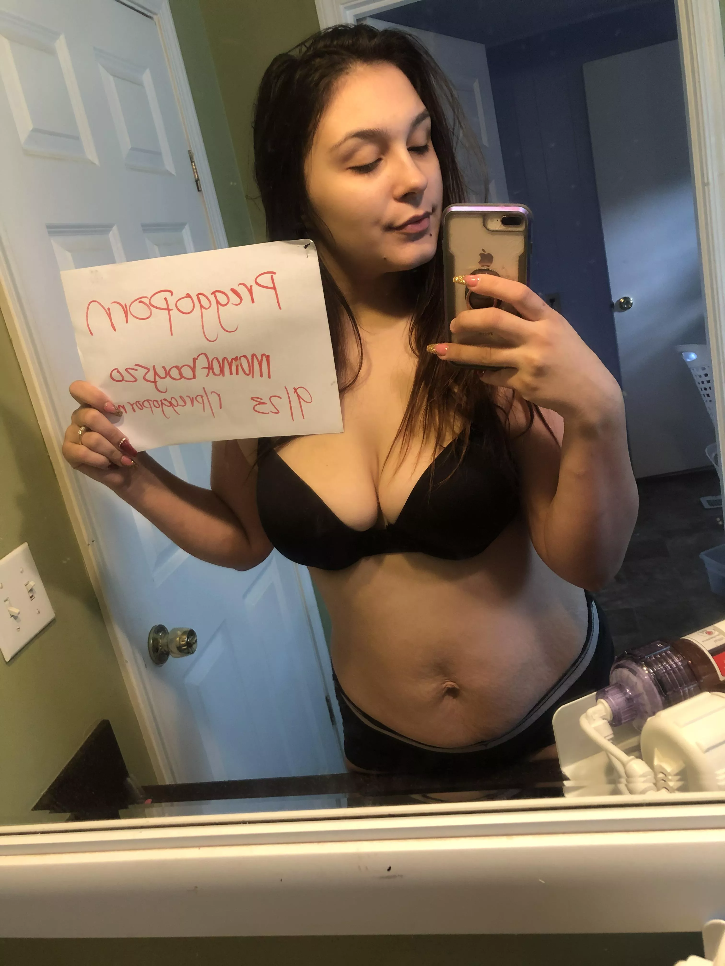Verification again ❤️ pregnant again loveys😌 was here verified last year also