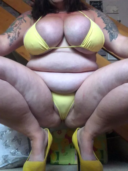 Wanna come join me on the beach? 🔥